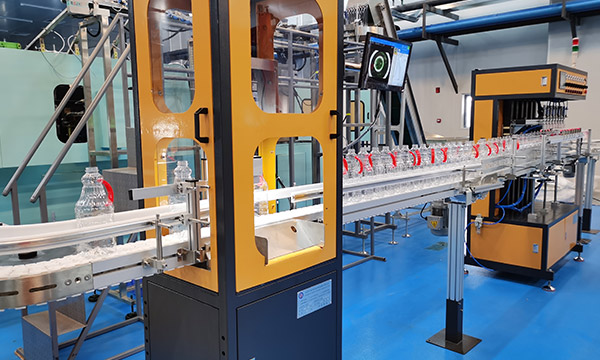 立柱式低位碼垛機